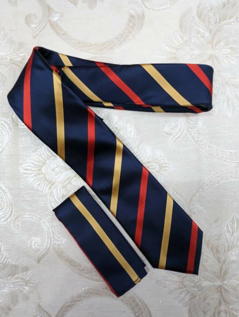 Stripped tie