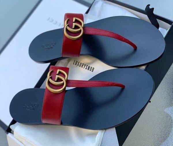 Ladies slippers