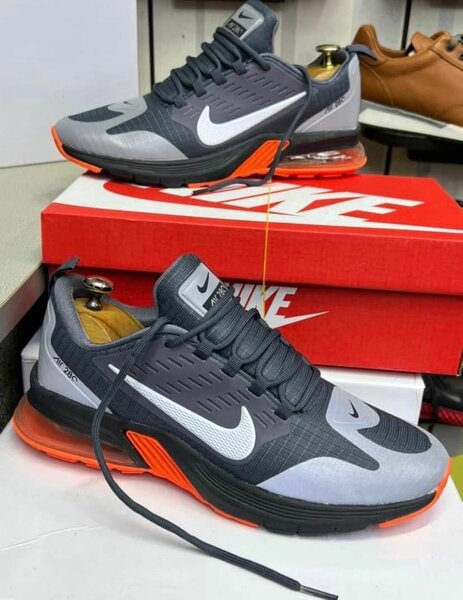Running Nike Air
