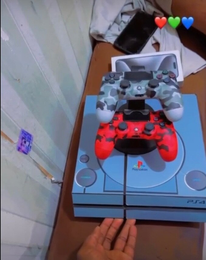 PS4 standard