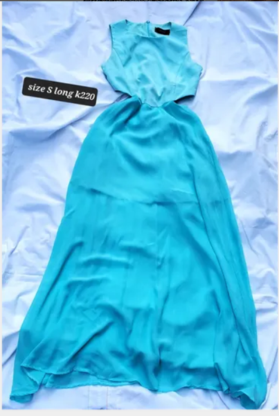 blue dress