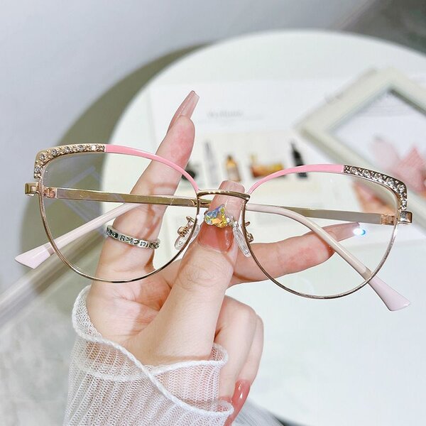 Vintage Cat Eye With Diamond Glasses