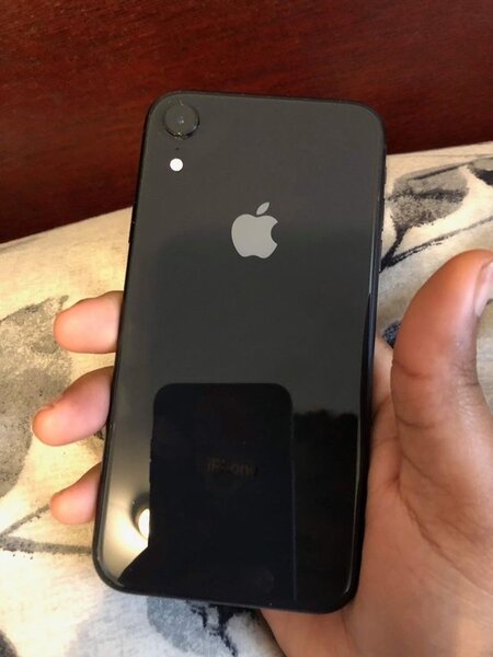 iPhone XR