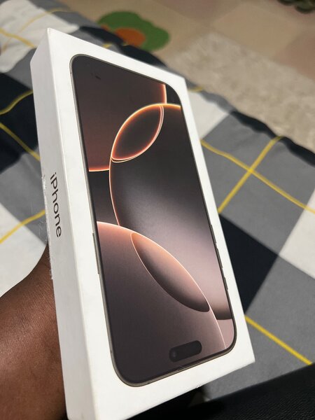 iPhone 16 pro max 256 ESIM unlock