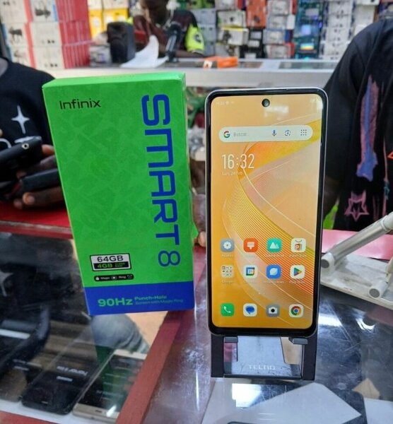 Infinix Smart 8 64GB Smartphone