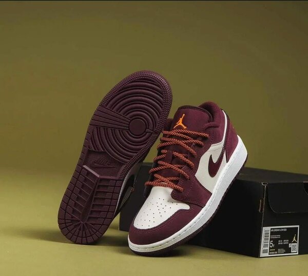 Nike Jordan 1
