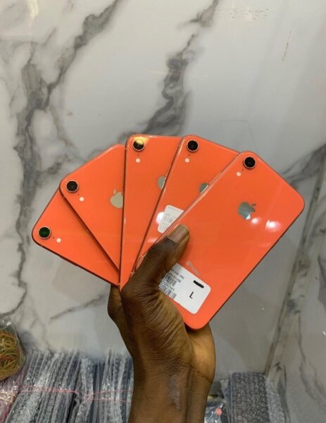 iPhone XR