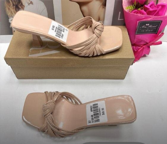 Ladies heel