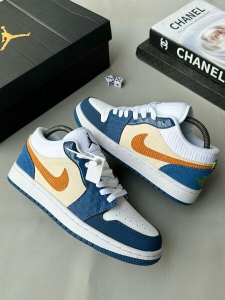 Jordan 1 Low