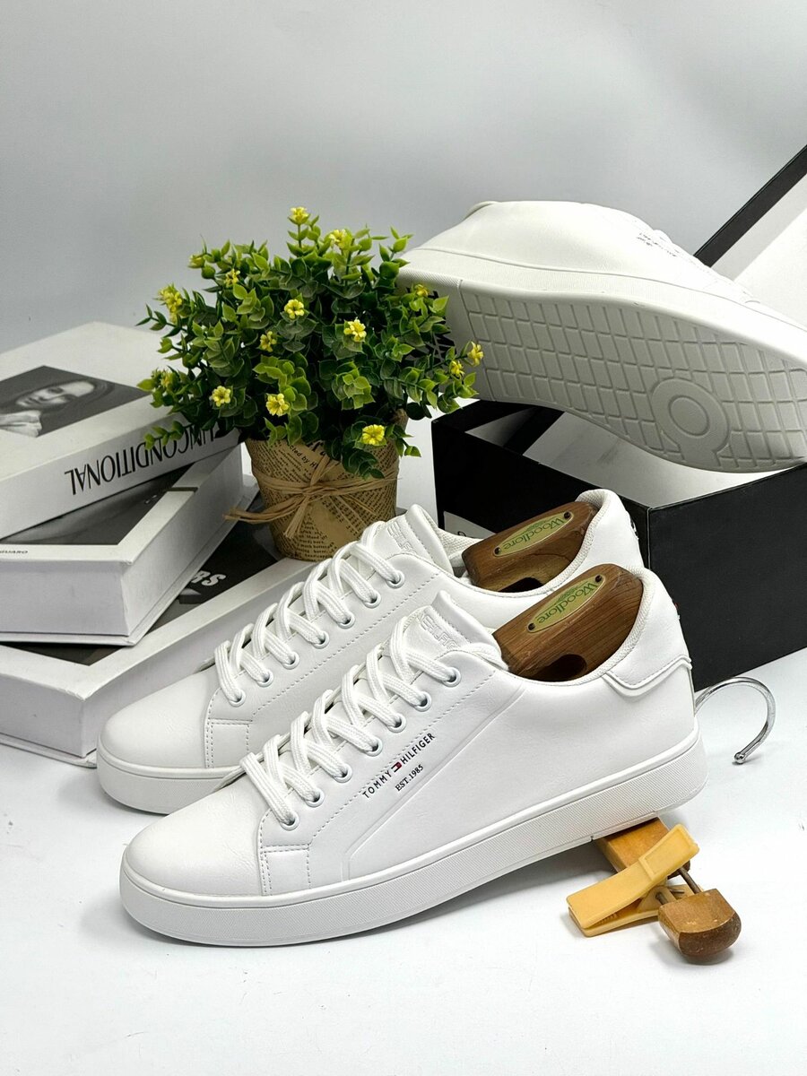 MEN CLASSIC WEAR WHITE