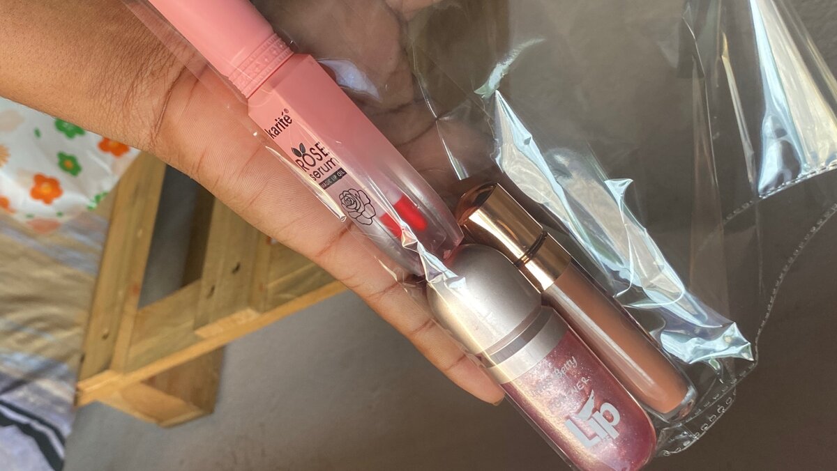Ensemble gloss
