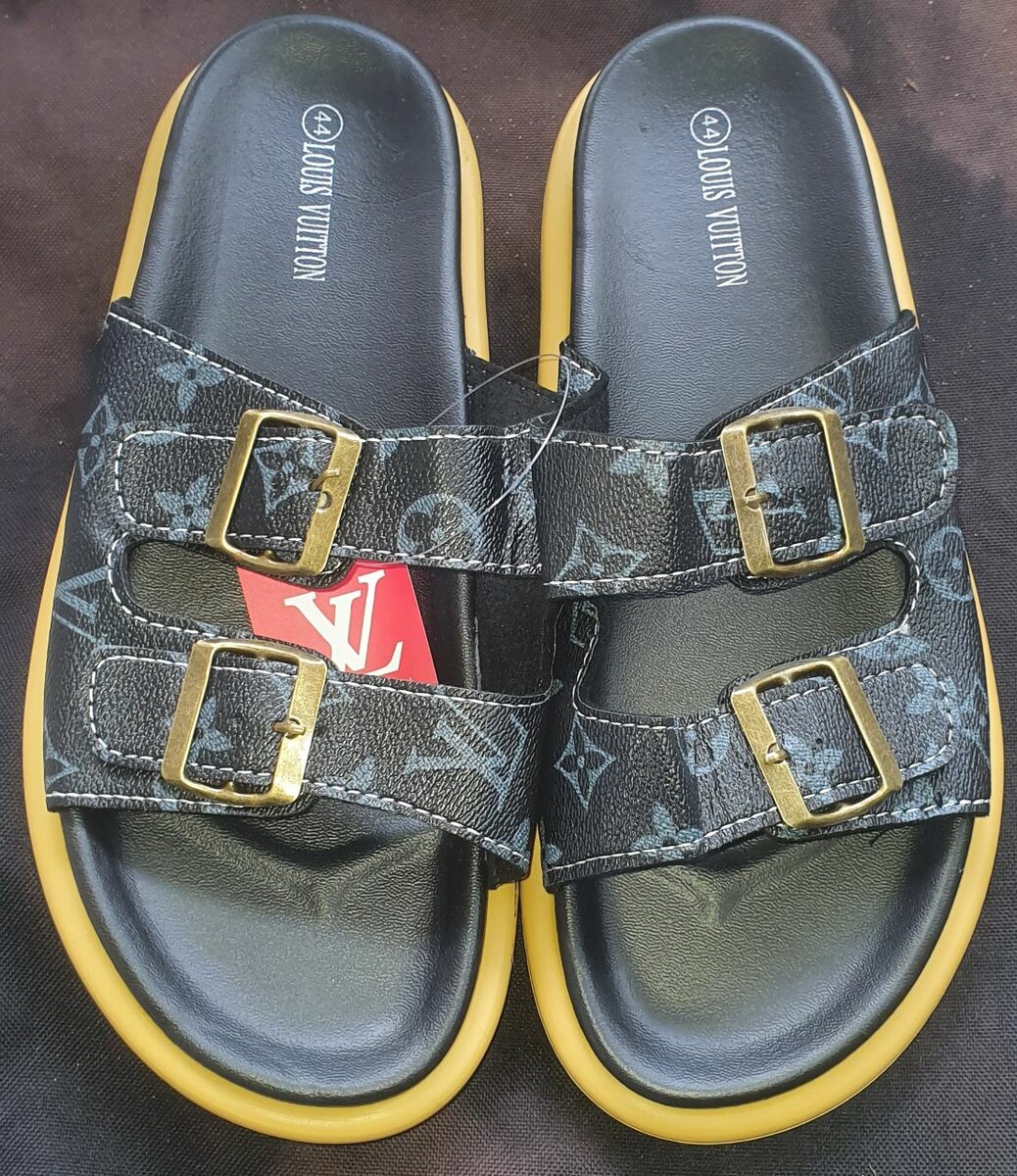 Sandales
