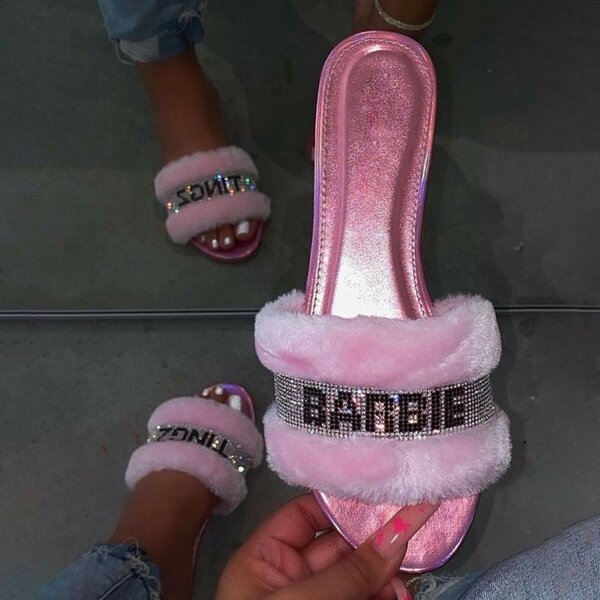 Women's slippers