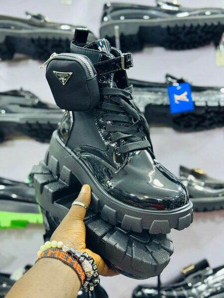 Ankle boots ️️