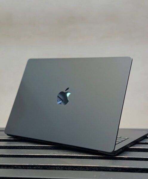 MACBOOK PRO 14 INCH