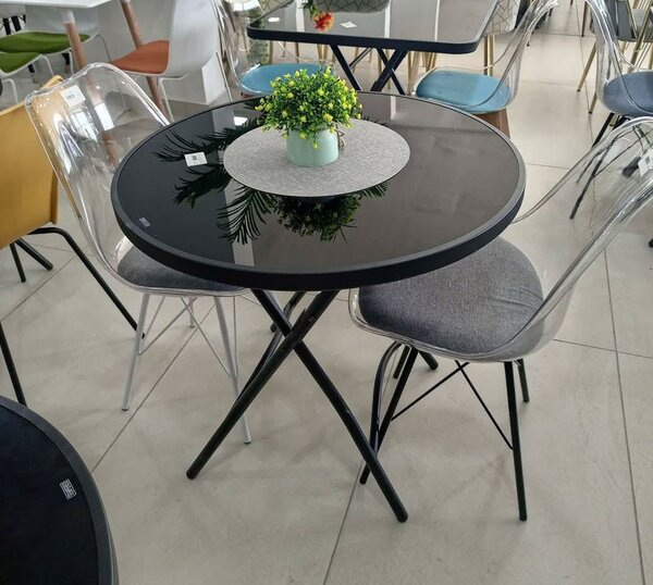 Table et Chaises Transparentes Modernes