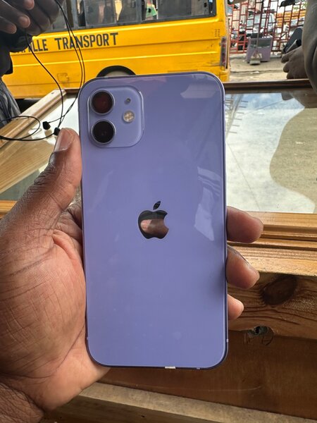 iPhone 12