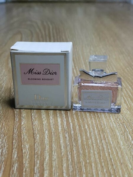 Miniature de parfums authentiq