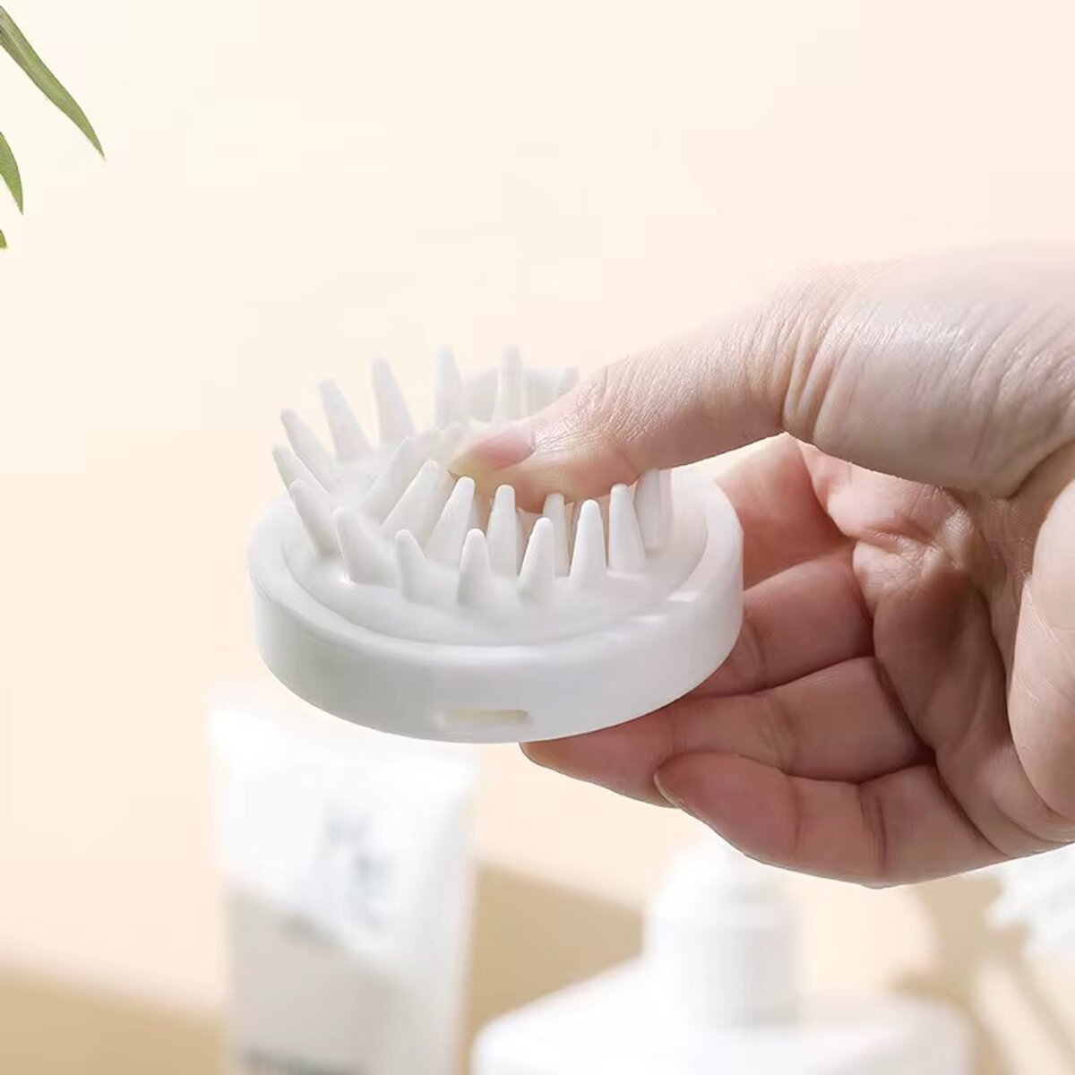 Mini scalp massager