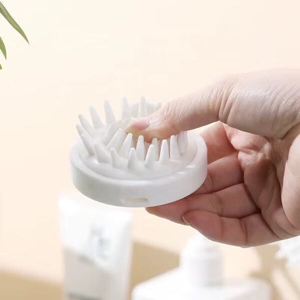 Mini scalp massager