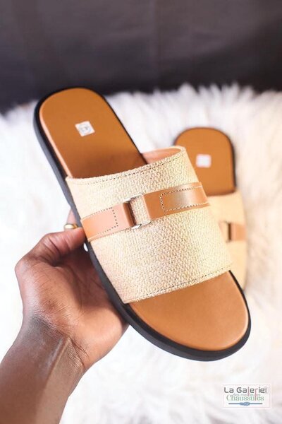 Sandales élégantes en cuir beige
