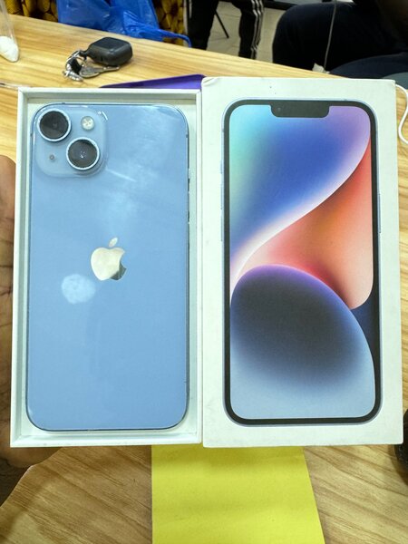 iPhone 14 simple
