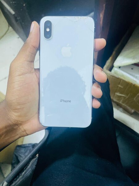 iPhone X