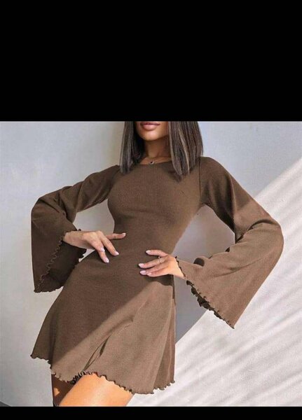 Robe Tricotée à Manches Évasées