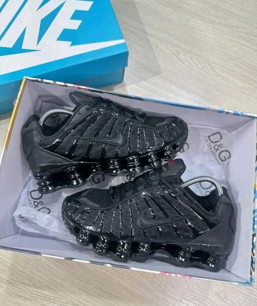Baskets Nike Shox Entraîneur