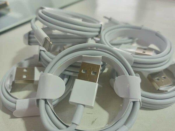 Câble USB iphone