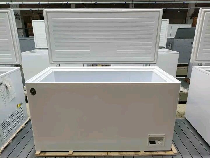 Chest freezer 200ltrs
