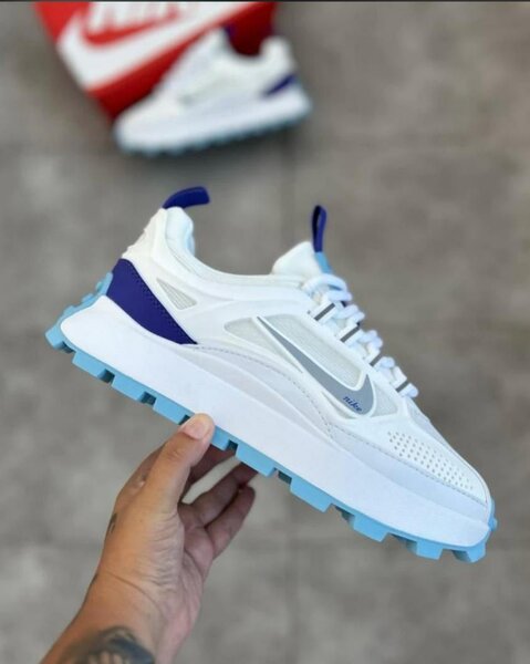 Baskets blanches tendance homme