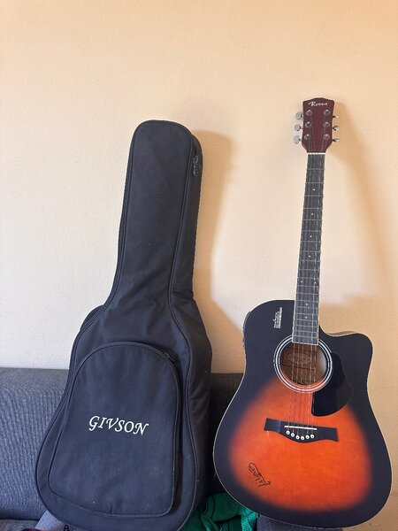 Semi acoustic