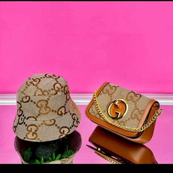 Cute bag with cap