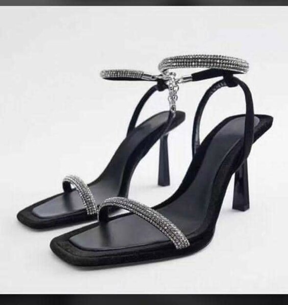Ladies heel