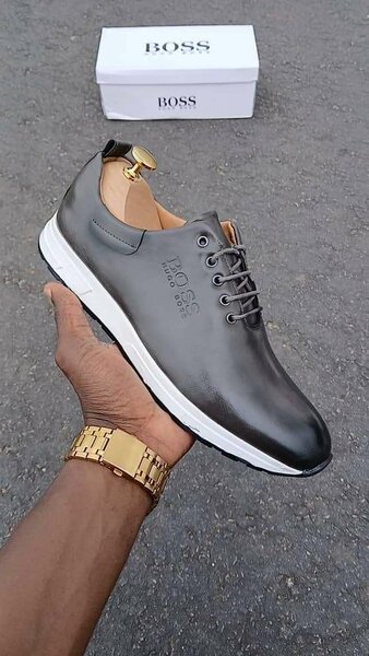 Chaussures hommes ( Boss)