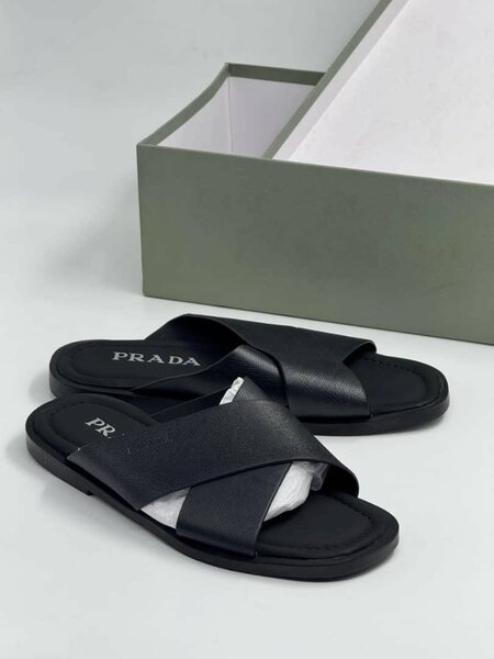 MEN SLIPPERS