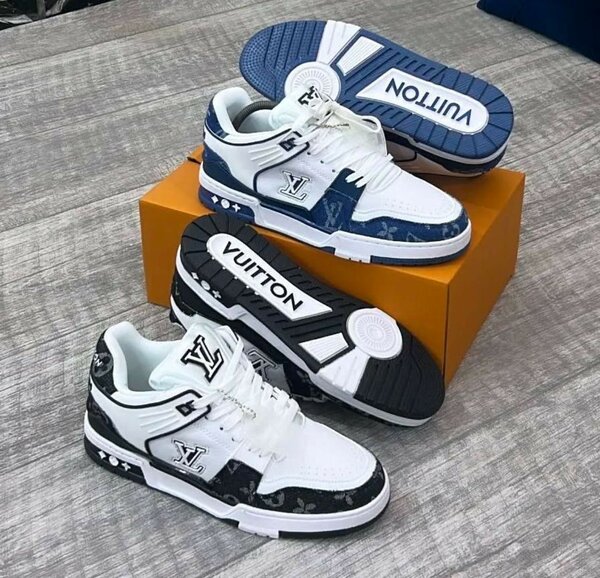 LV sneaker
