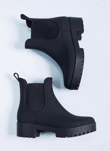 Dress boots