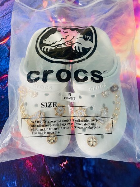 Crocs blancs design