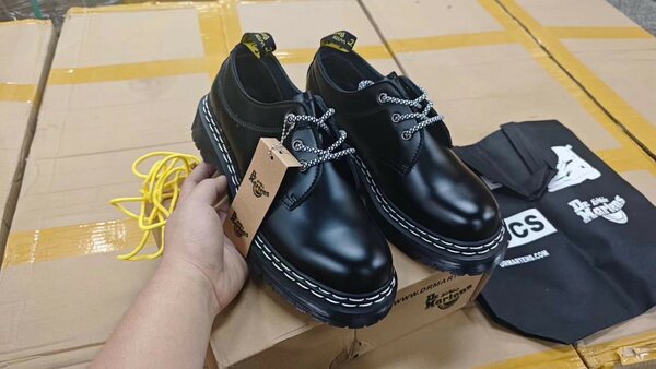 Dr martens shoe