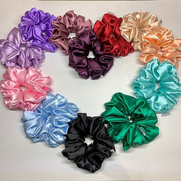 Chouchou en satin 2 a 500