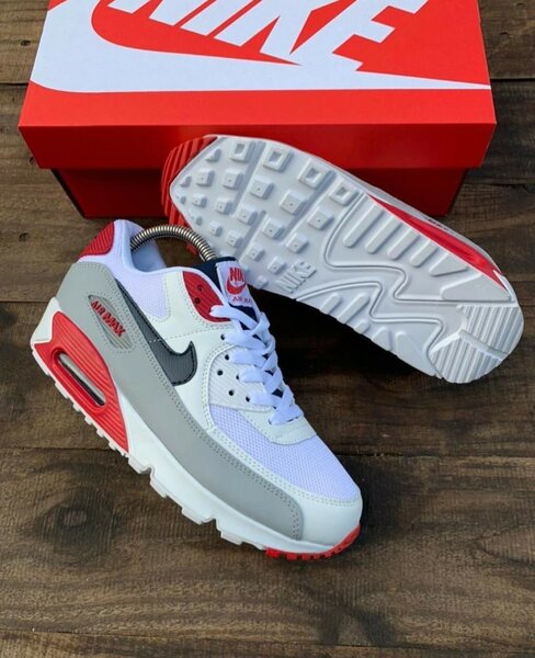 NIKE AIRMAX