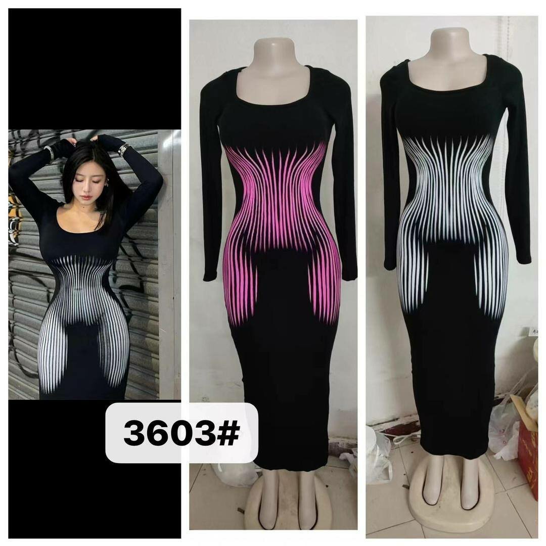 Chic robe , sexy et moulante