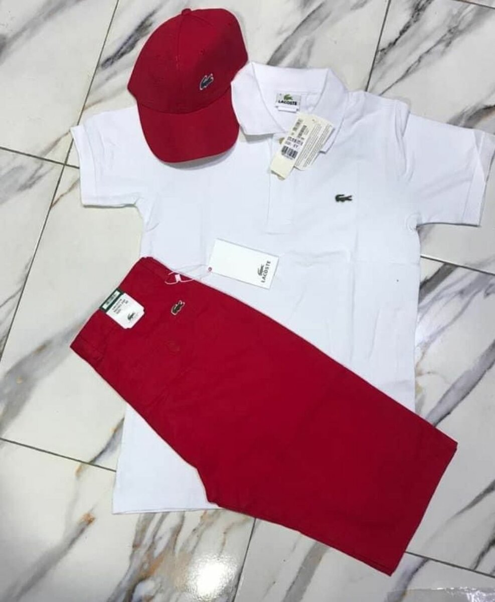Polo, culotte et chapeau de qualité  (Lacoste  )