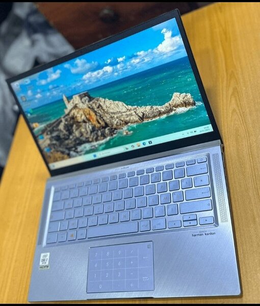 ASUS Laptop Ultrabook 14"