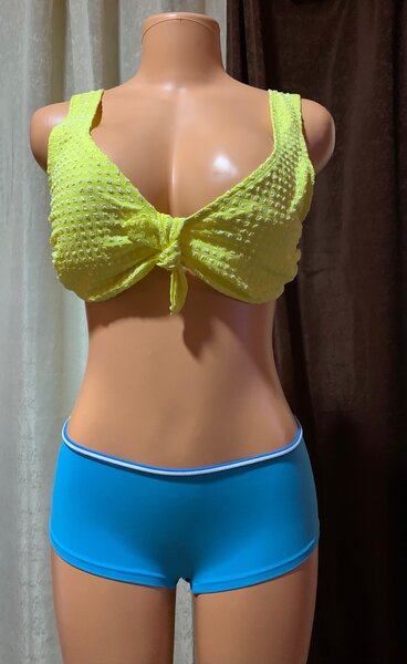 Hot Bikinis