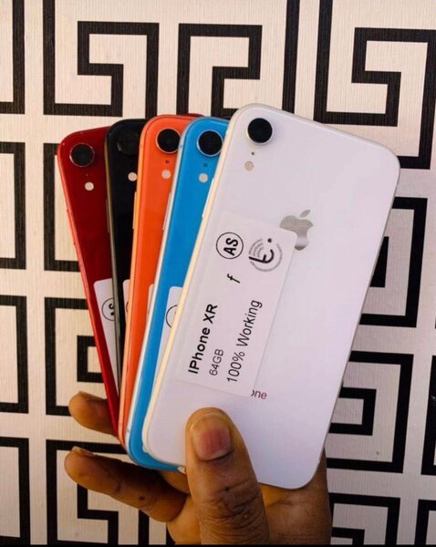 iPhone XR