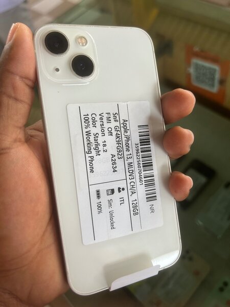 iPhone 13 simple
