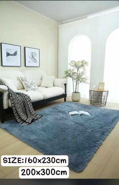 Fluffy carpet